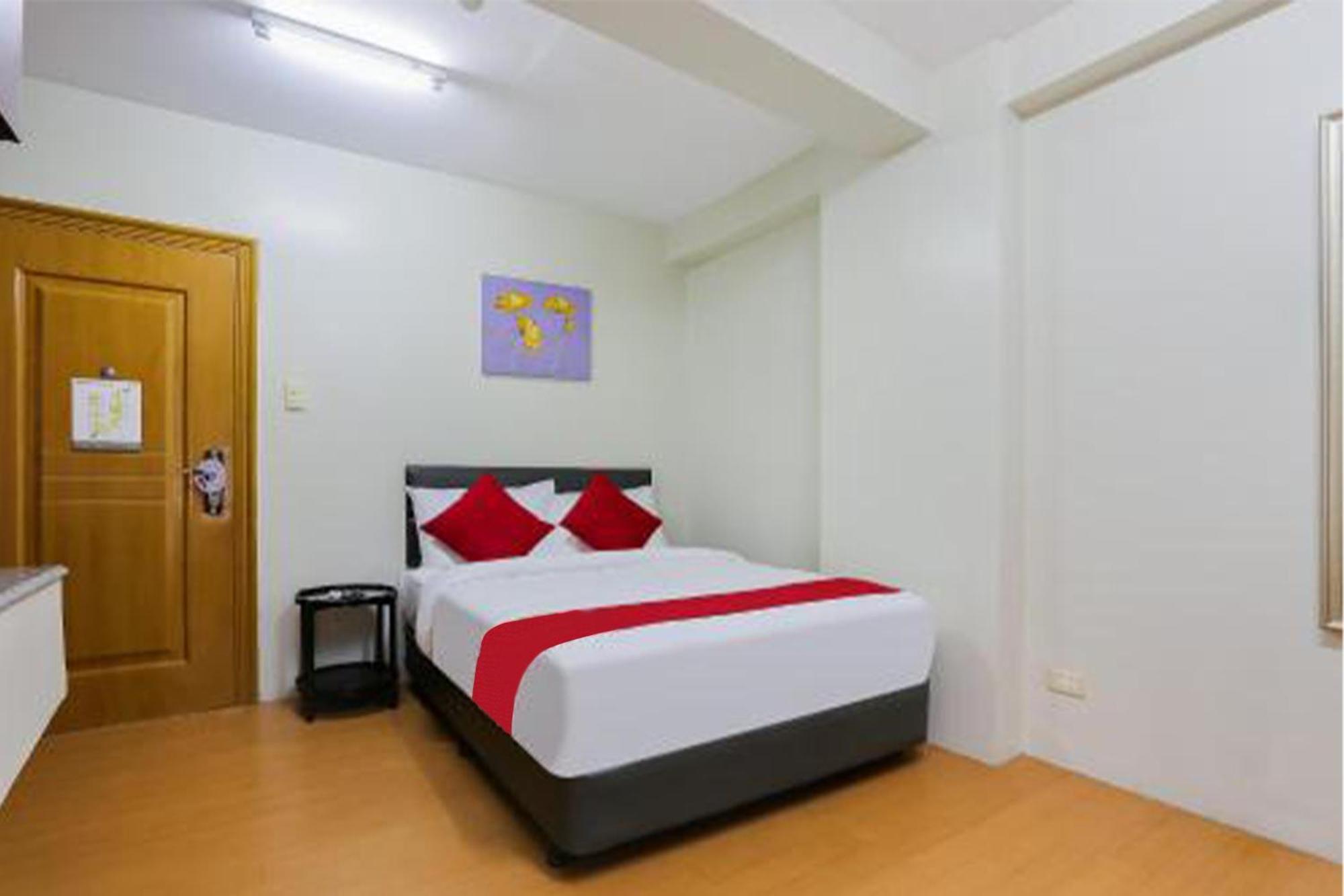 Anglo Residences Manila Hotel 3*