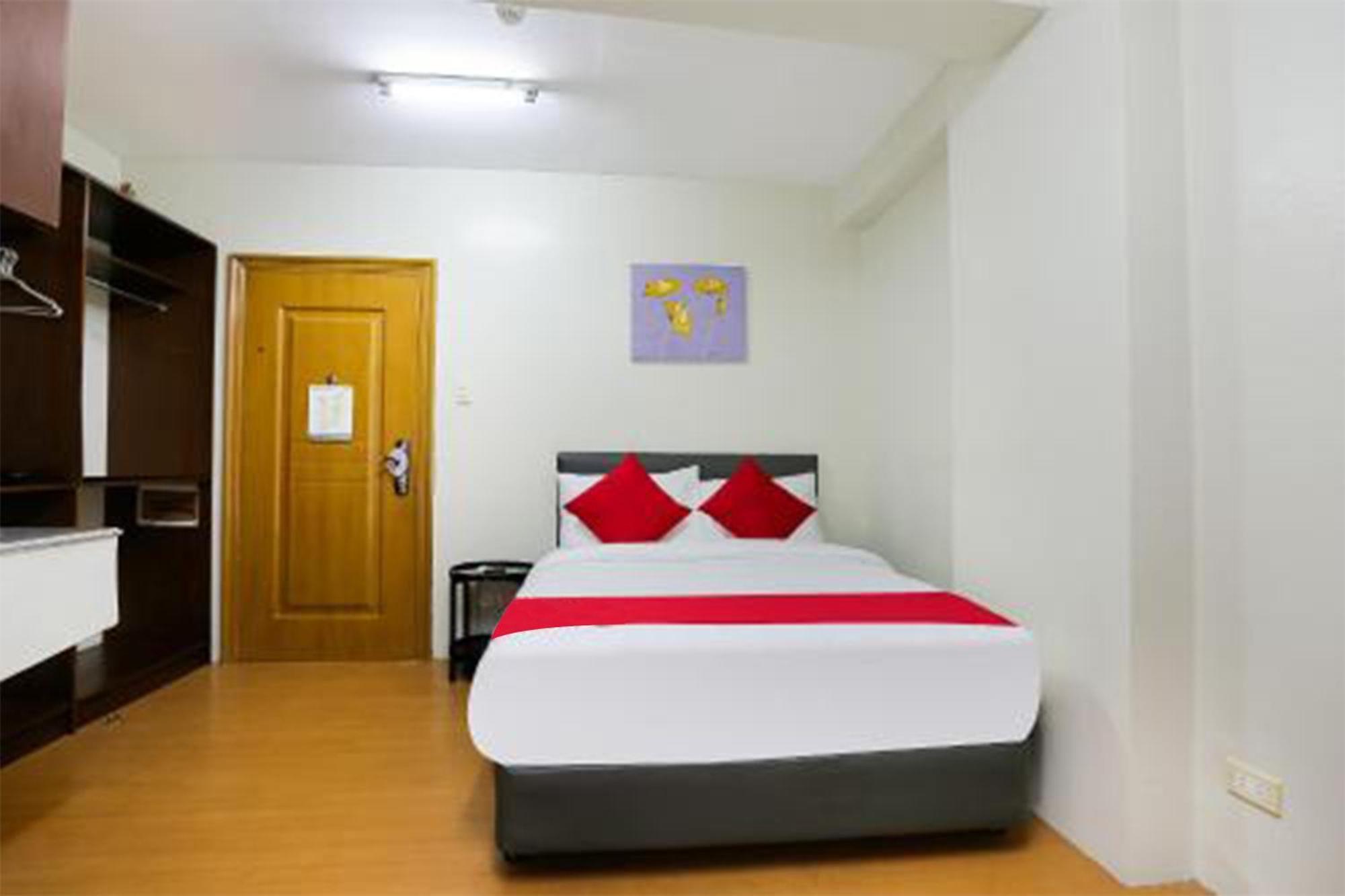 Anglo Residences Manila 3* Quezon City